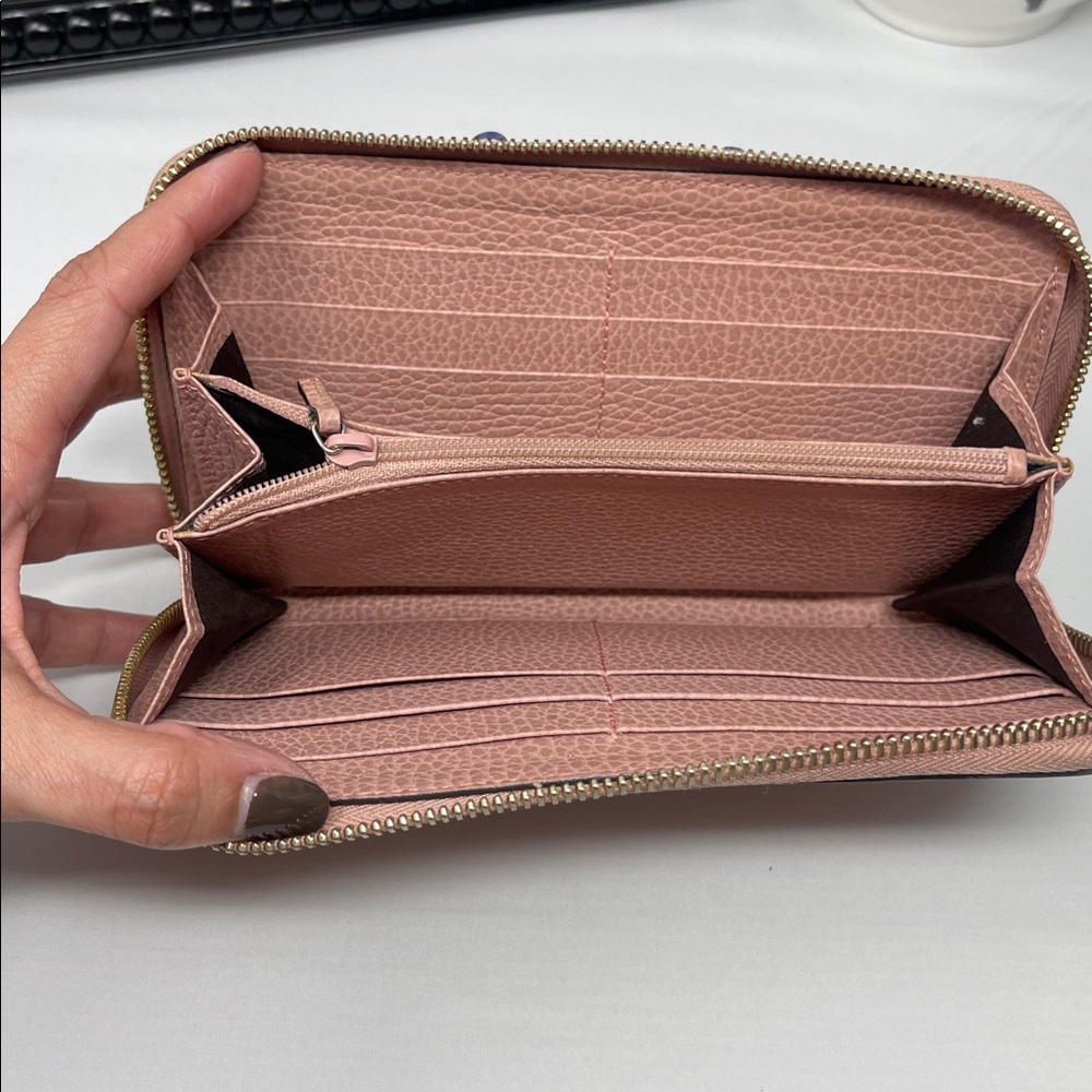 Gucci Pink Leather zipper Wallet - Picture 8 of 12